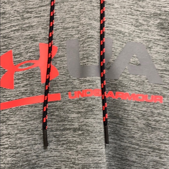 Woman’s Under Armour Hoodie - Picture 2 of 8